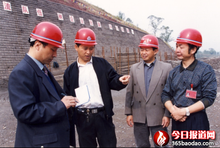 這樣執(zhí)著究竟為什么？（下）2246.png